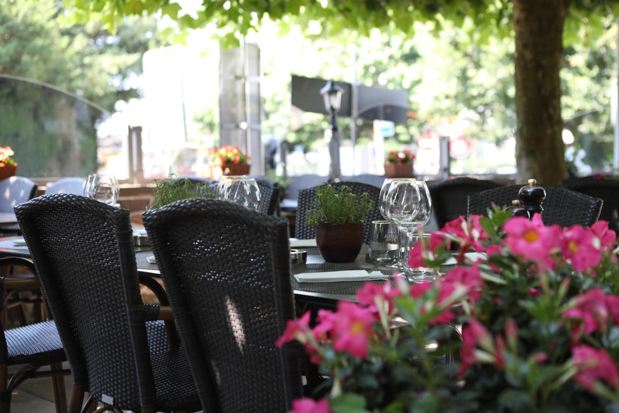 Hotel Da Luca Herzogenbuchsee Екстериор снимка
